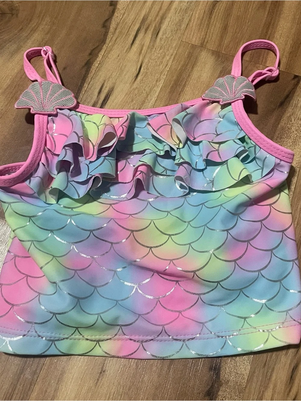 Betsey Johnson Girls 2-Piece Mermaid Swimsuit Pastel Scale Ruffle Bikini Size 5